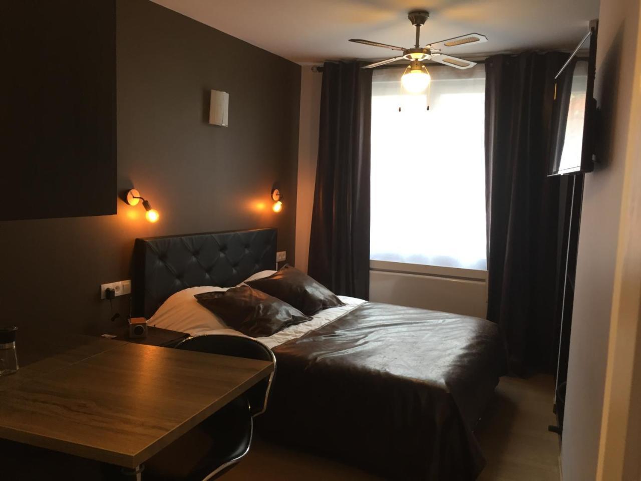 Appart'Hotel Et Chambres Lens Bagian luar foto